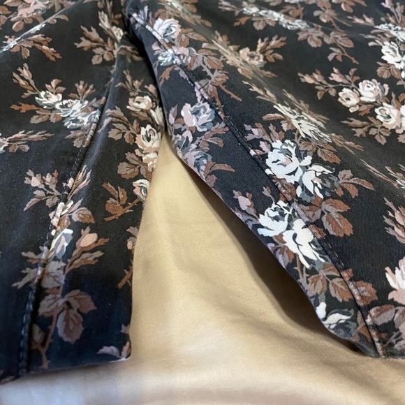 J. Crew Floral Pattern Pants Waist Size 24 - Picture 7 of 9